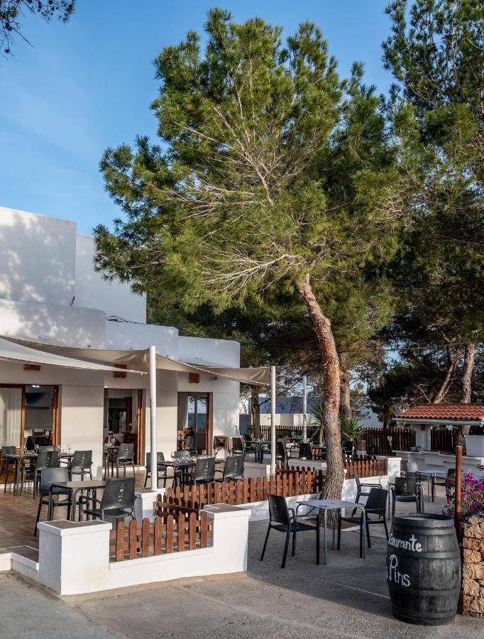 Bungalows Es Pins - Emar Hotels Playa de Migjorn Esterno foto