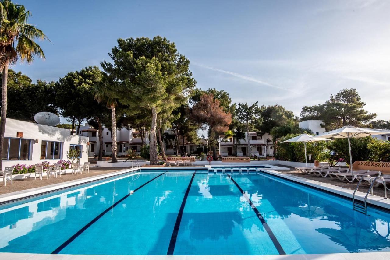 Bungalows Es Pins - Emar Hotels Playa de Migjorn Esterno foto