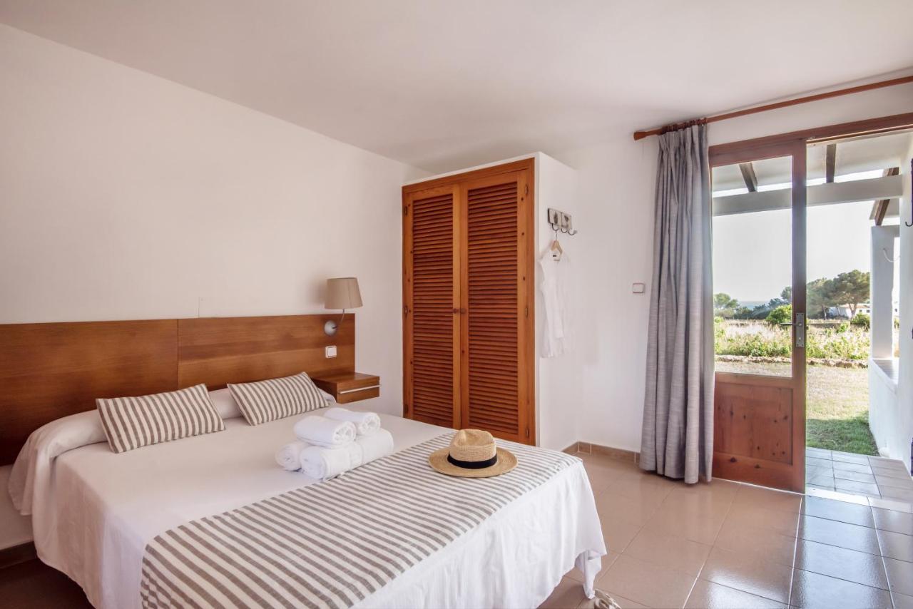 Bungalows Es Pins - Emar Hotels Playa de Migjorn Esterno foto