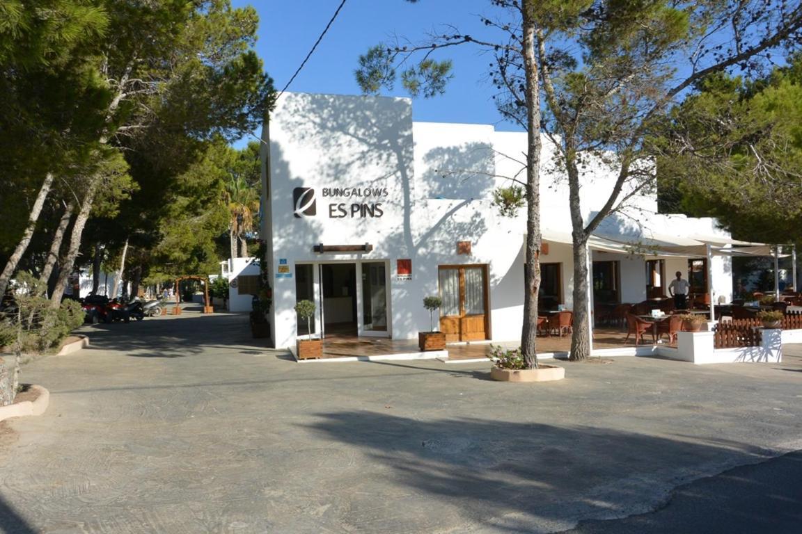 Bungalows Es Pins - Emar Hotels Playa de Migjorn Esterno foto